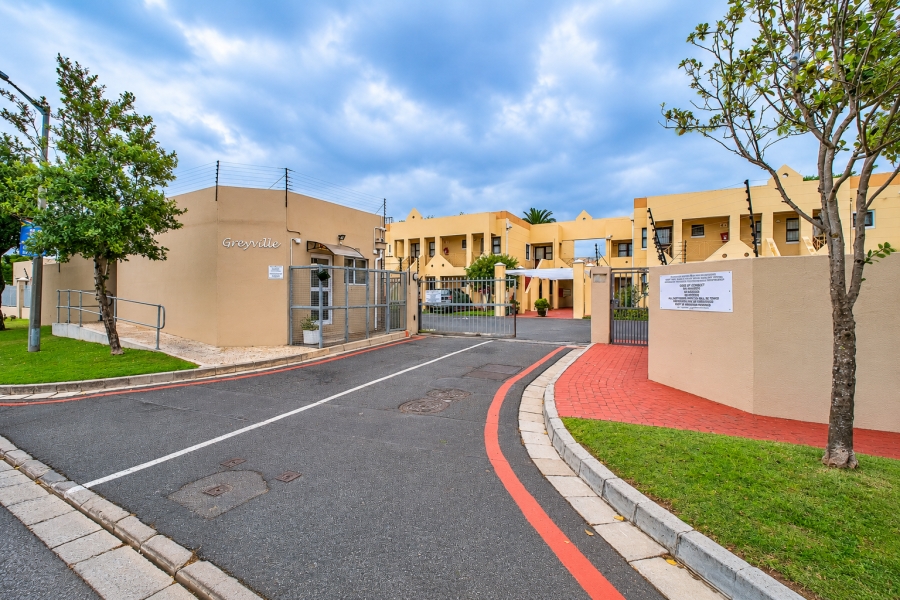 2 Bedroom Property for Sale in Kenilworth Western Cape